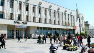Любимецът на малчуганите в Пловдив е арестуван за блудство с дете! 