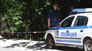 Мъж откри стрелба и взе заложници в Благоевградско, има ранен СНИМКИ 