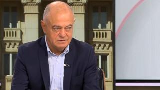 Ген. Атанасов разкри къде се прилепвал и подмушвал Алексей Петров ВИДЕО