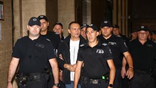 Ивайло Вълчев заплете мистерия с прибирането на Божков, заговори за греха на ГЕРБ и ПП с Алексей Петров