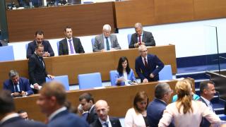 Ключов за "сглобката" закон влиза в парламента