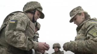 Тотална мобилизация: Вкарват украинките от 18 до 60-г. в бойните части на армията, ситуацията е критична