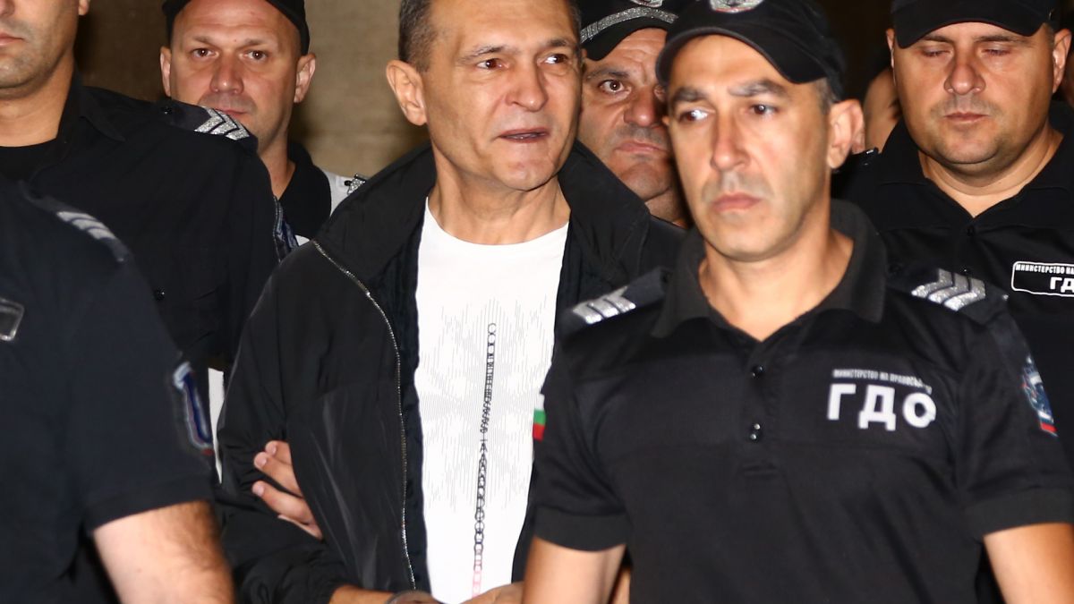Посякоха жестоко Божков, ще произведе само...