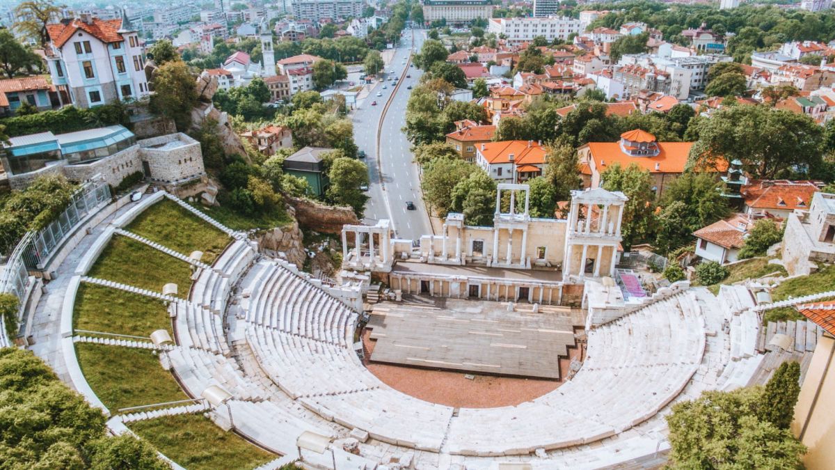 Контрольорка поиска картата на пловдивчанин в автобуса, той извади пищов и… СНИМКИ 
