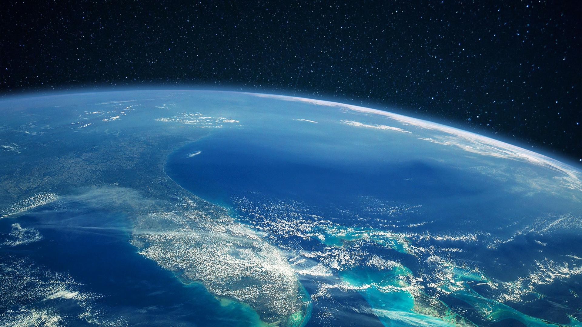 Учени в паника: Земята губи цвета си, вече не е толкова синя