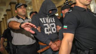 Шокиращи разкрития за жената до Петър, който уби 15 г. Филип на зебра в София
