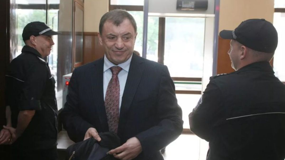 Само ден след убийството на Алексей Петров...