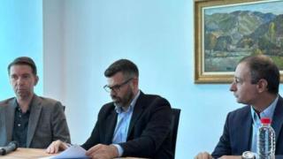 Кузман Илиев огласи кои българи ще проклинат увеличаването на минималната работна заплата ВИДЕО