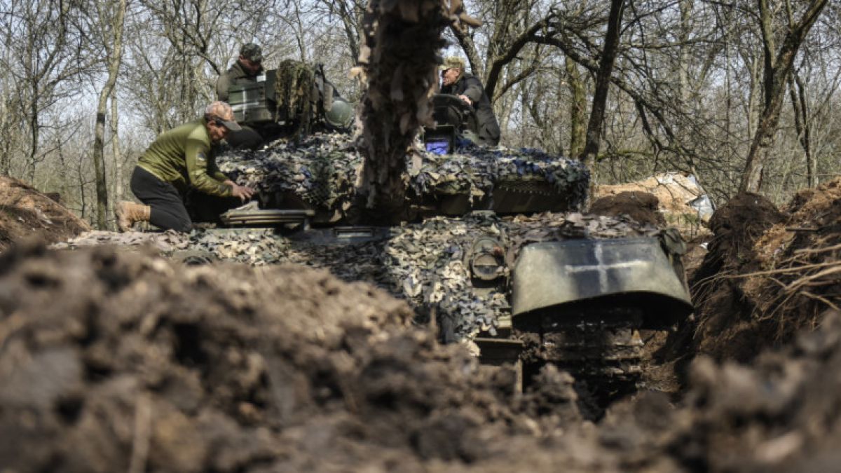 ISW: Украинците напредват при Бахмут, руснаците при Купянск
