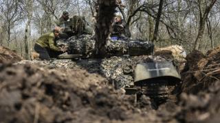 ISW: Украинците напредват при Бахмут, руснаците при Купянск