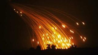 ВИДЕО от войната: Руснаците обсипаха с огнена "градушка" бойците от ВСУ край Кременная