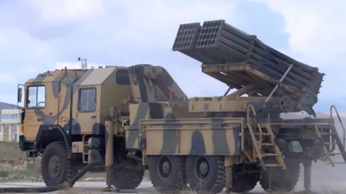 Турската високотехнологична РСЗО T-122 Sakarya е унищожена за първи път на фронта