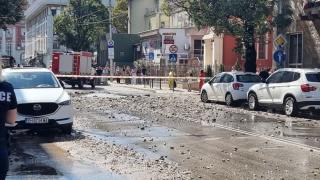 Зрелище! 20-метров гейзер бликна в наш областен град СНИМКИ
