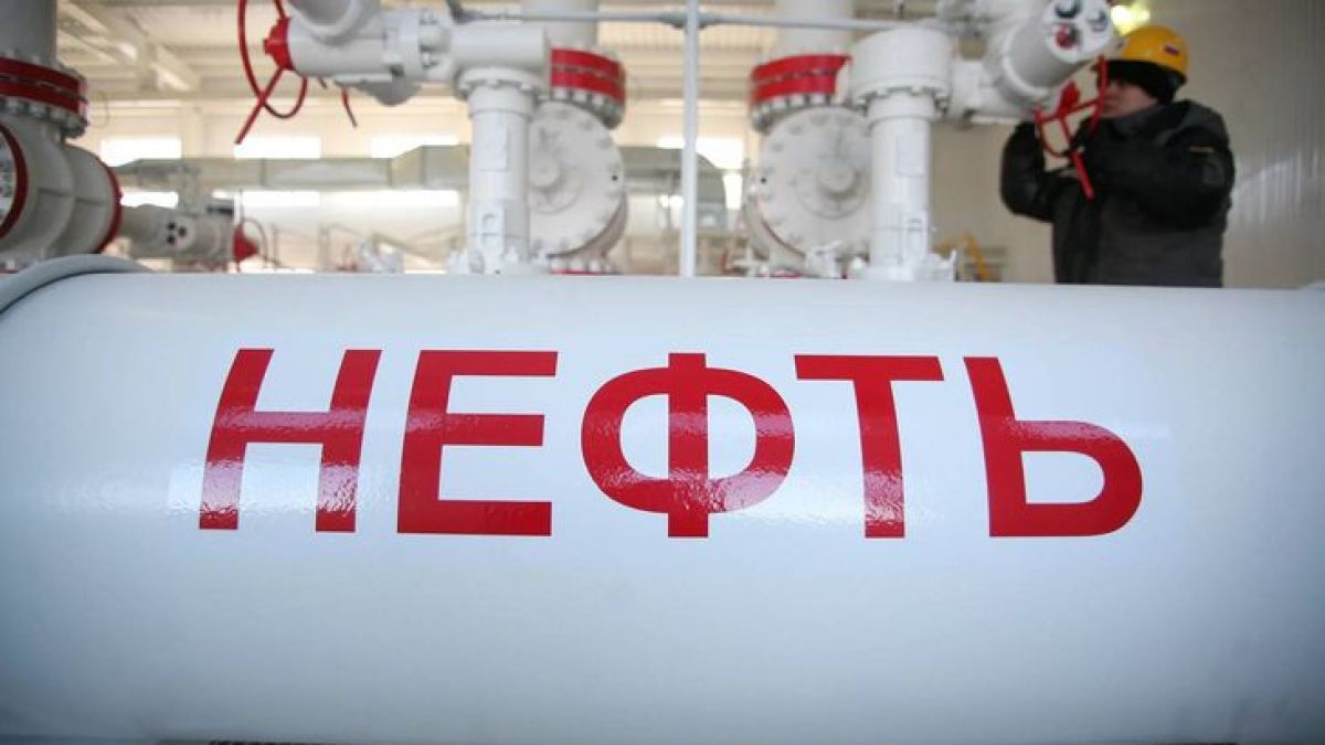 Цената на руския петрол удари нов връх, ето кой купува бясно 