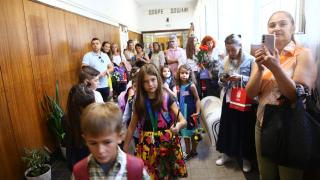 Няма време: Родителите на ученици, които искат пари, трябва да побърза