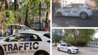 Частни охранители пазят децата пред училищата