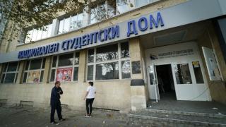 Култова музикална звезда мери знания в "Стани богат"