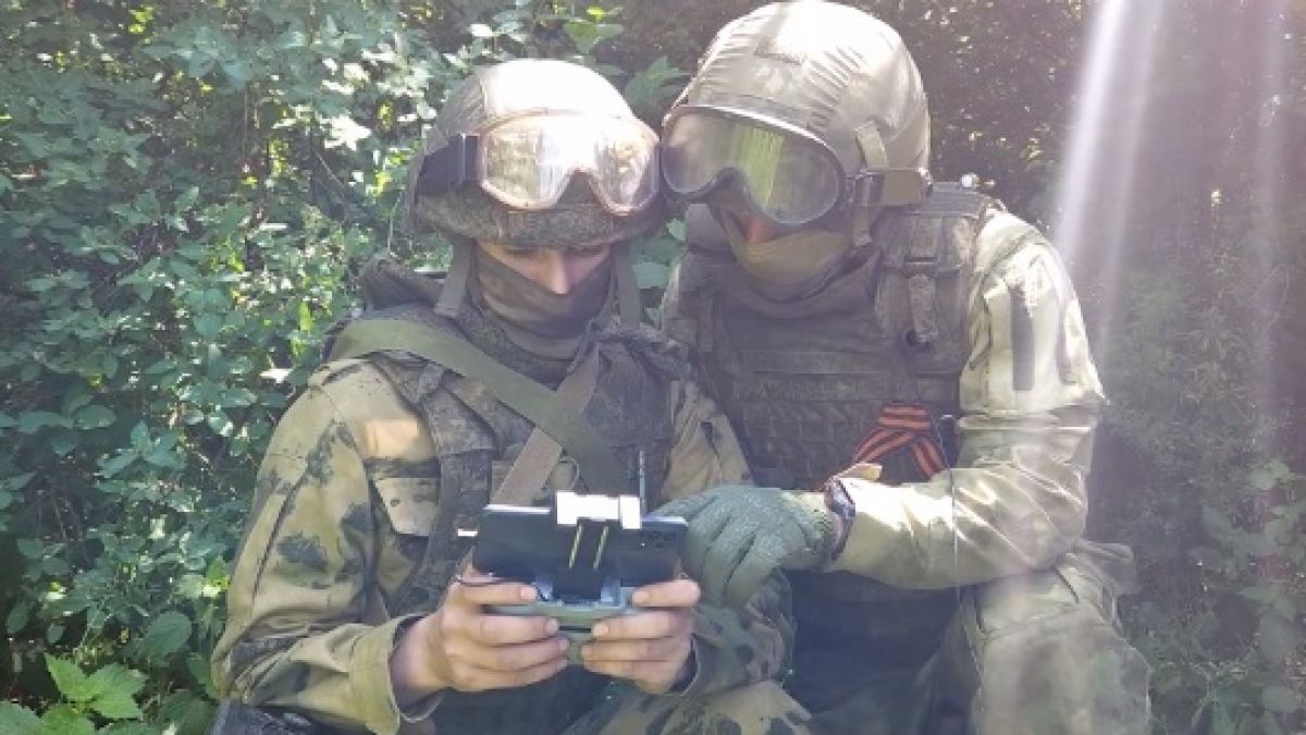 ВИДЕО от войната: "Смелите" унищожават украинските бойци в окопите край Кременная