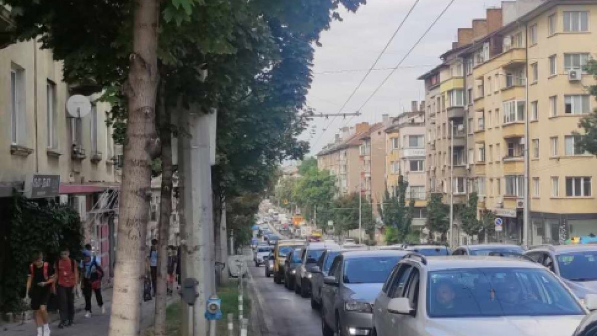 София е под блокада! И пиле не може да прехвръкне в центъра ВИДЕО