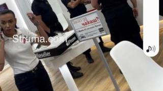 Такава нагла кражба от витрина на магазин посред бял ден не сте виждали СНИМКИ