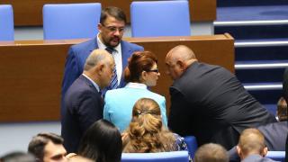 Ексшеф на СДС: В това НС Настимир Ананиев е полезен единствено за...