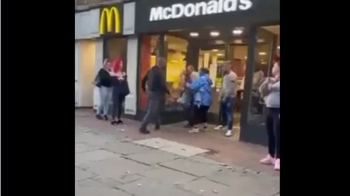 92-годишен дядо смаза от бой мургави нападатели! ВИДЕО