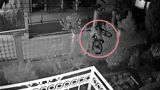 Грозна кражба във Варна: Наглеци се вмъкнаха в чужд имот, а после... ВИДЕО