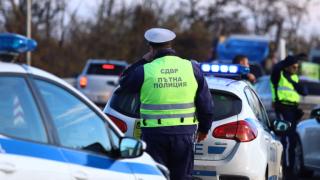  Бясна гонка с орда мигранти край Пловдив, ченгетата се видяха в чудо