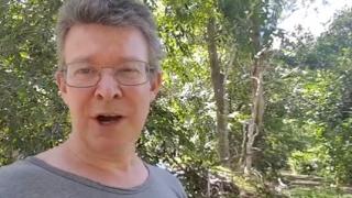 Брутално: Известен британски журналист изнасилвал кучета в стая за изтезания 