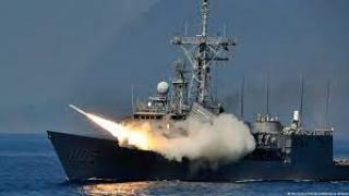 Тайван засече 16 военни самолета и 8 кораба на Китай около острова