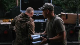 ВИДЕО от войната: Показаха нощното настъпление на бойците от ВСУ край Бахмут