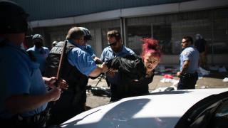 Във Филаделфия не са виждали такова нещо: Масови арести на тийнейджъри, какво се случва ВИДЕО 