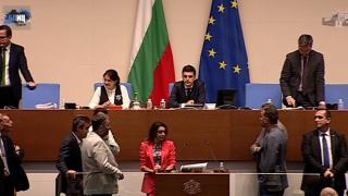 "Правят ви на маймуни": Скандалът се разрасна, Никола Минчев се предаде, но... ВИДЕО