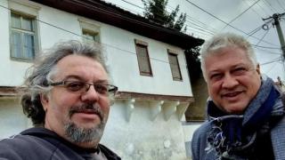 Пирамиди, фараони: Мъжът на годината Манол Пейков събрал милиони, а не може да ... 
