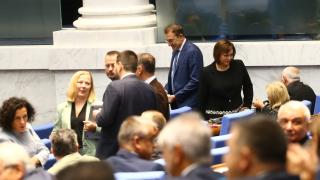 Политолог охлади мераците на Нинова, предупреди опозицията за...