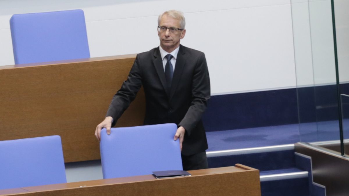 Евродепутат: Брюксел пита за доклада за машините, гражданите имат право на информация
