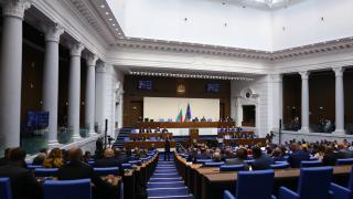 ПП-ДБ избиха рибата, оказаха начело на негативна класация в НС