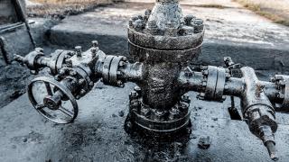 Ройтерс разкри пъклен план в петролната индустрия, ето кой на кого иска да отмъсти 