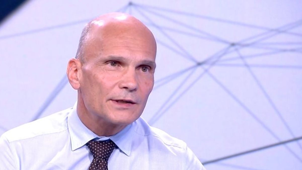 Нотариусът, издал акта за собственост на Руската църква, с пикантни разкрития