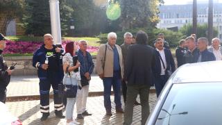 Борисов, Пеевски и Кирил Петков водят лично разговорите с протестиращите миньори СНИМКИ