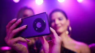 Новият Vivacom 5G смартфон е устройство на месеца