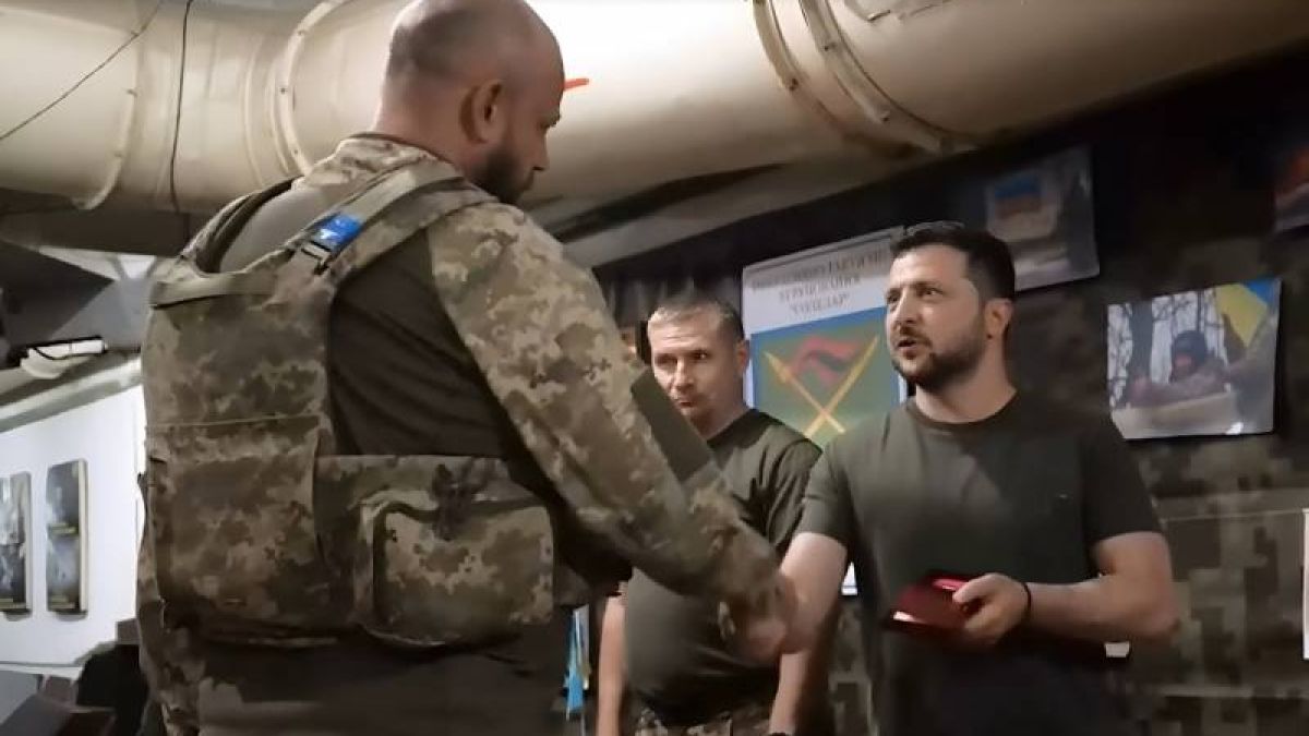 Турски медии: Зеленски отново помогна на руската армия да нанесе точен удар по ВСУ 