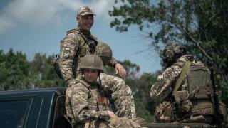 Турски медии: Най-малко 20 хиляди украински войници са се предали на Русия
