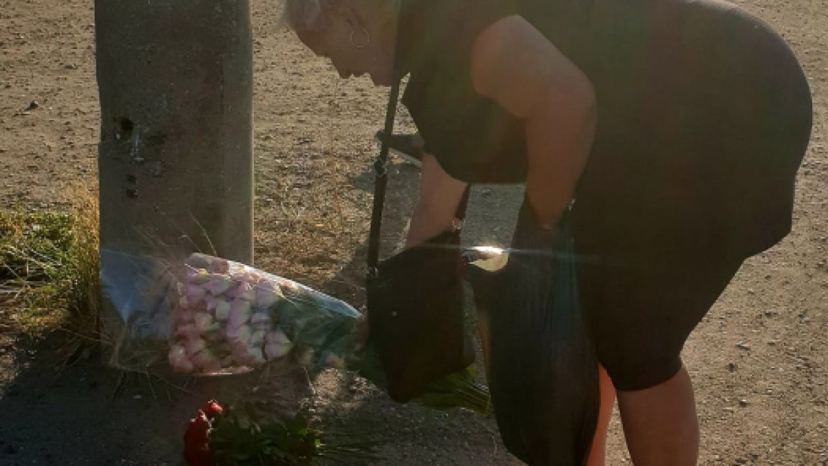 На косъм от линч: Протестиращи атакуваха дома на близнаците, помагали на убиеца на Митко ВИДЕО