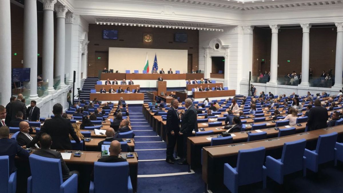 Ще ври и кипи в парламента заради Израел и Украйна