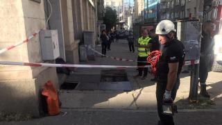 Кошмарни новини за жената, полетяла в шахта на пъпа на София 