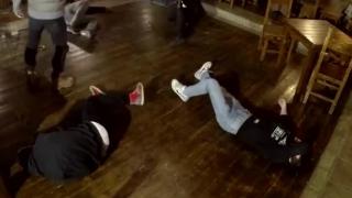 Невиждан екшън с бухалки и стрелба с пистолет заради фатална девойка в Кюстендил