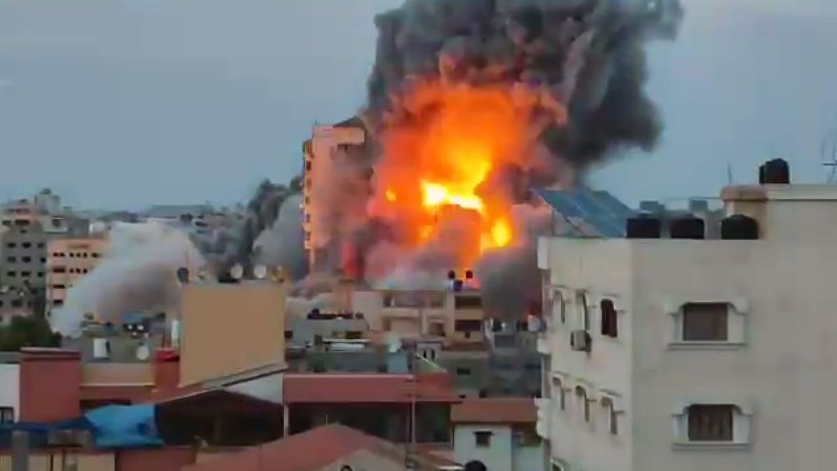 ВИДЕО от войната: Израел нанася нови въздушни удари по цели в Ивицата Газа ВИДЕО