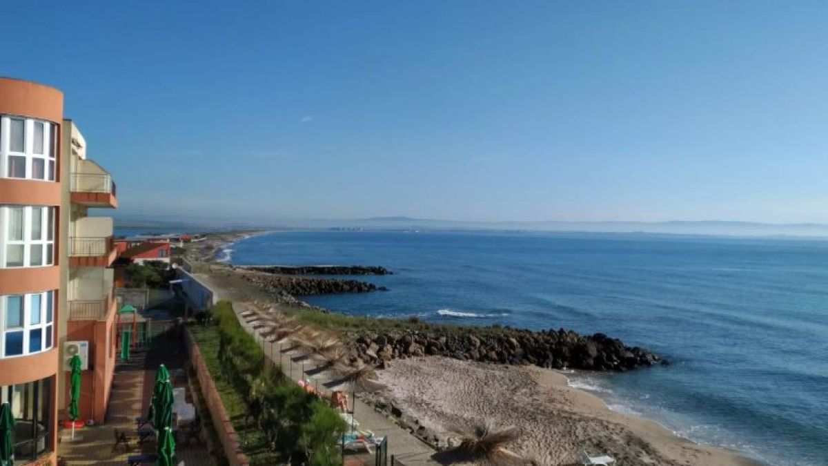Руснак и трима грузинци вгорчиха живота на куп собственици на имоти край морето