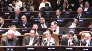 Заседанието на израелския парламент започна с мълчание и бе прекъснато от ракетен бараж ВИДЕО